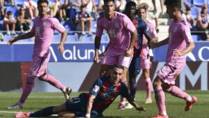 Dự Đoán Trận Đấu CD Eldense vs Huesca